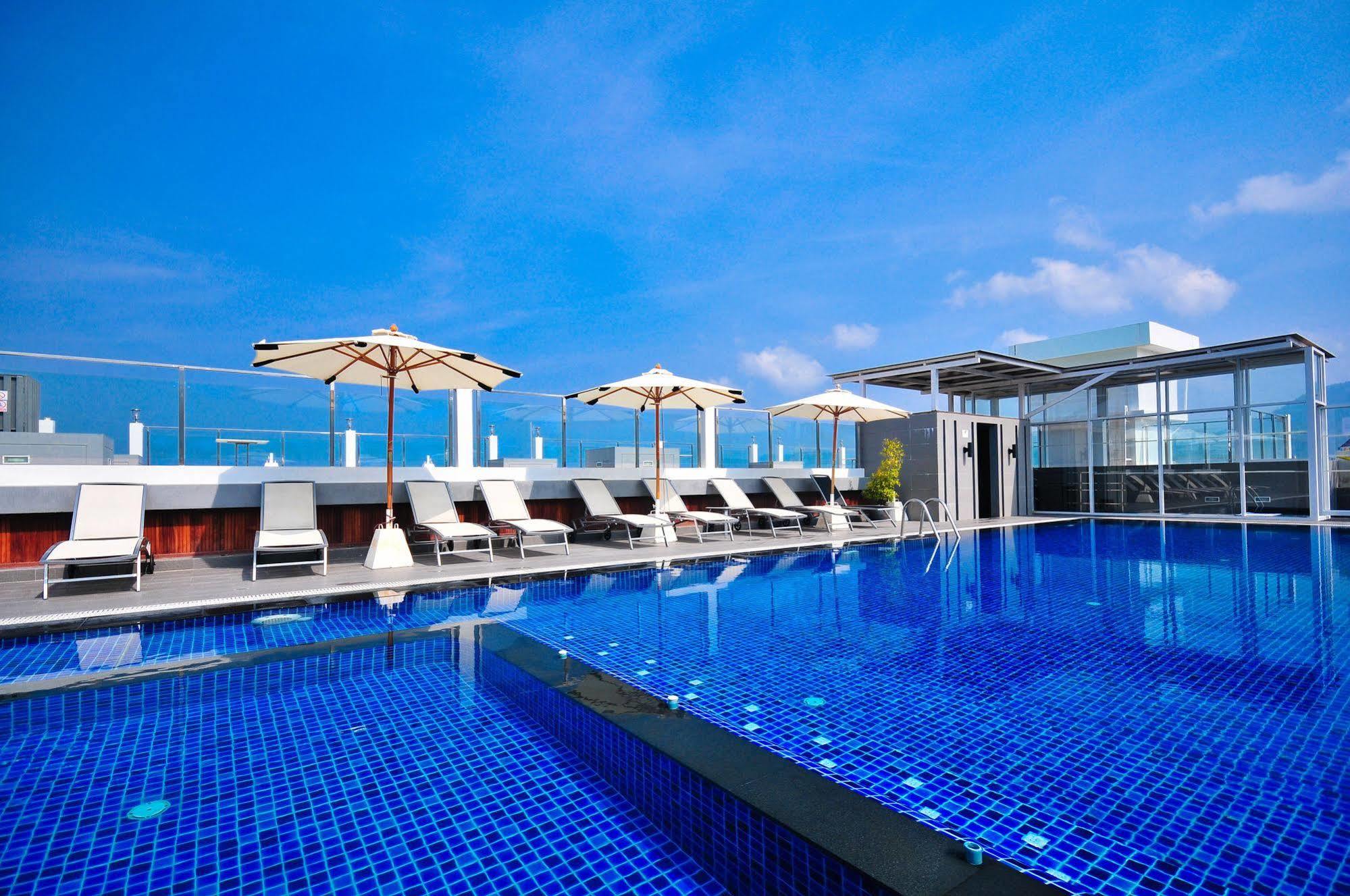 Ashlee Heights Hotel Patong Esterno foto